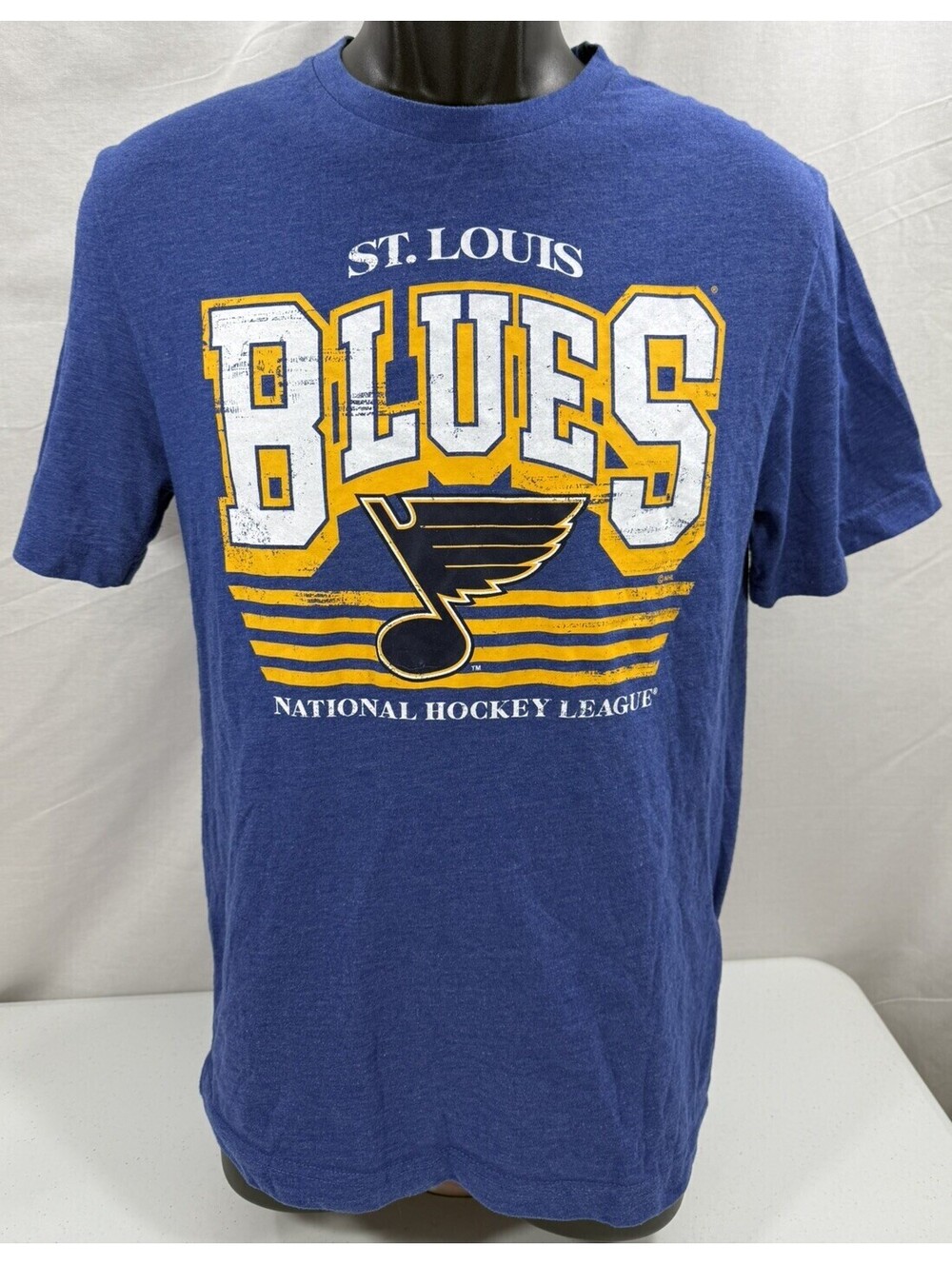 St. Louis Blues T Shirt Men's Small Blue Logo Hockey NHL Cotton Polyester Blend